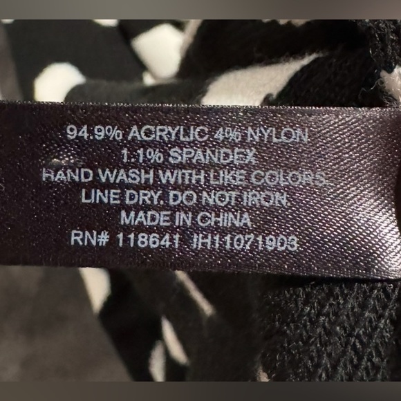 NWOT Black and white scarf 82 inches long polka dots and stripes - Picture 6 of 6